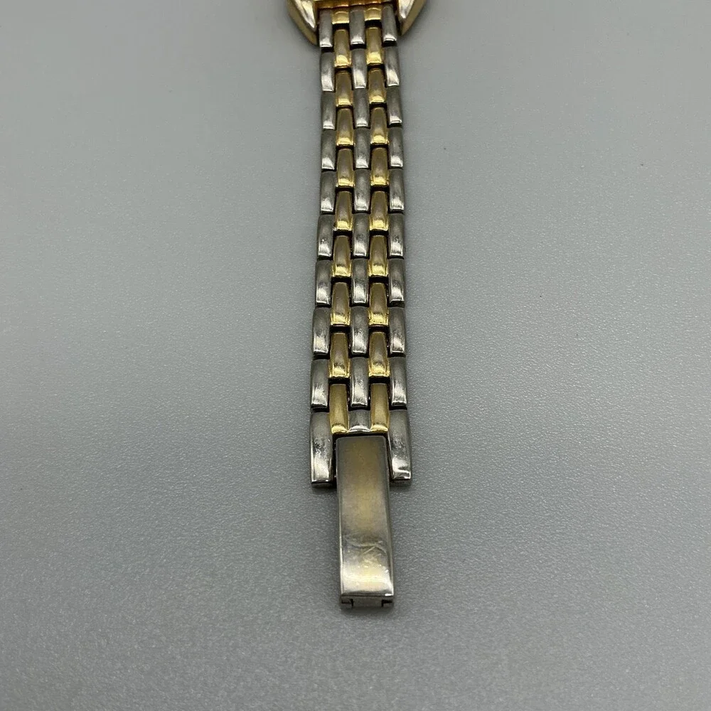Vintage Oscar de la Renta Parfums Womens Watch 22mm Two Tone New Battery 7.5